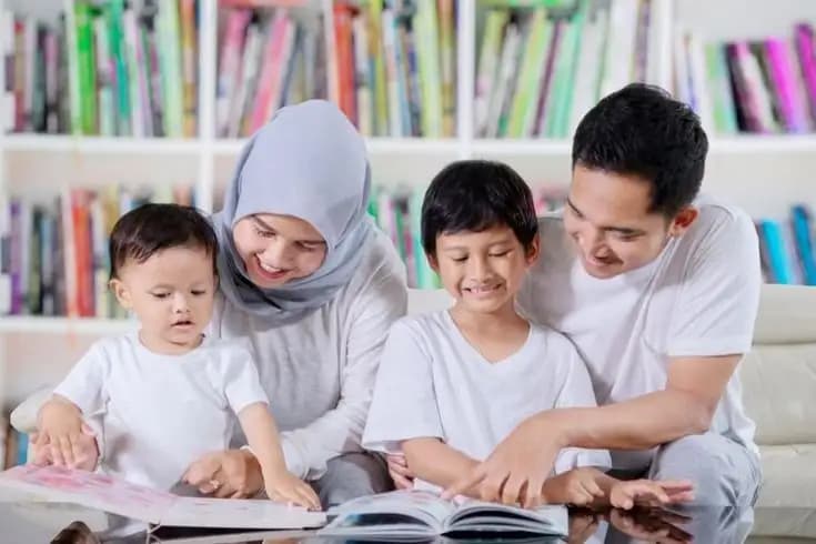 Mengenal Pola Asuh Strawberry Parents, Cara Didik Orang Tua Yang Memiliki Dampak Tidak Baik Kepada A