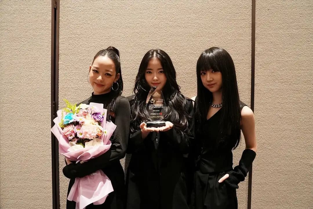 Girl Group Kpop VVUP Raih Penghargaan di Seoul Success Award 2024: Harapan Baru VVinie