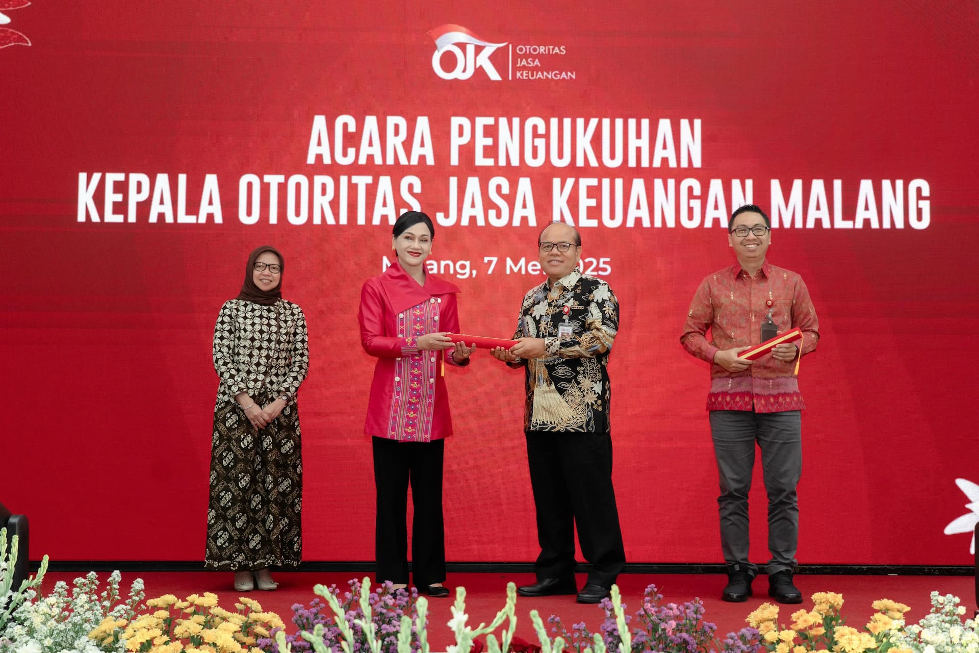 Perkuat Peran Strategis Peningkatan Akses Keuangan Daerah, OJK Gelar Acara Pengukuhan Kepala OJK Malang