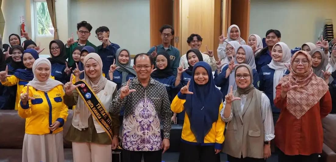 Peran Bahasa dalam Meningkatkan Karakter Berbahasa Generasi Muda di Era 5.0