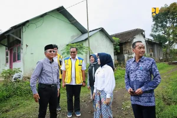 Tinjau Lokasi Usulan Sekolah Rakyat di Temanggung, Menteri Dody Tekankan Kelengkapan Readiness Criteria