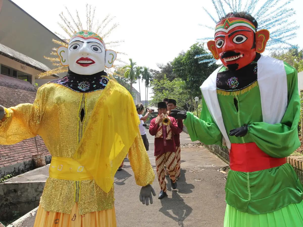 Pramono Desak Ondel-Ondel Tak Lagi Jadi Alat Mengamen, Dorong Penguatan Regulasi Budaya