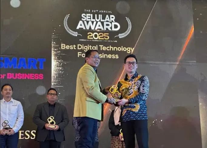 XLSMART Raih Tiga Penghargaan Nasional Bergengsi Tahun 2025
