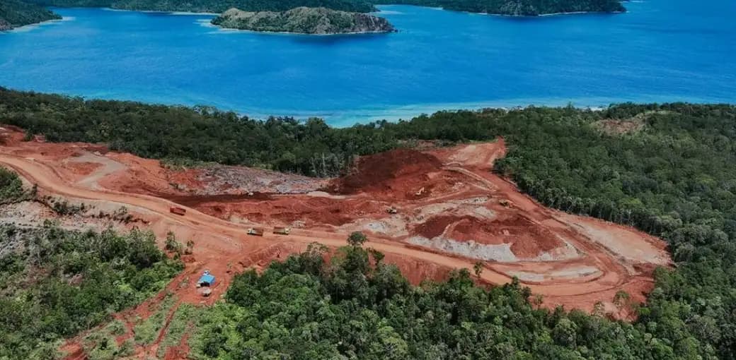 Pemerintah Hentikan Sementara Operasi Tambang Nikel PT GAG di Raja Ampat