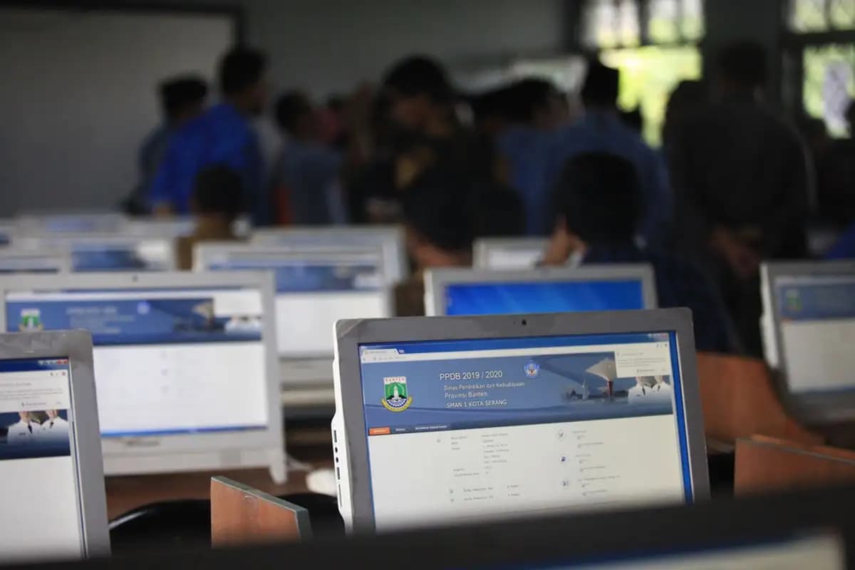 Ombudsman Temukan Sekolah di Jateng Belum Terbitkan SKL, Hambat Pendaftaran SPMB  