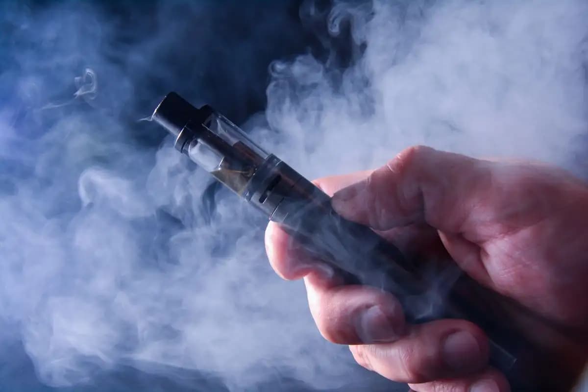 Polisi Gagalkan Peredaran 3.393 Rokok Elektrik Berisi Obat Bius Hewan di Batubara  