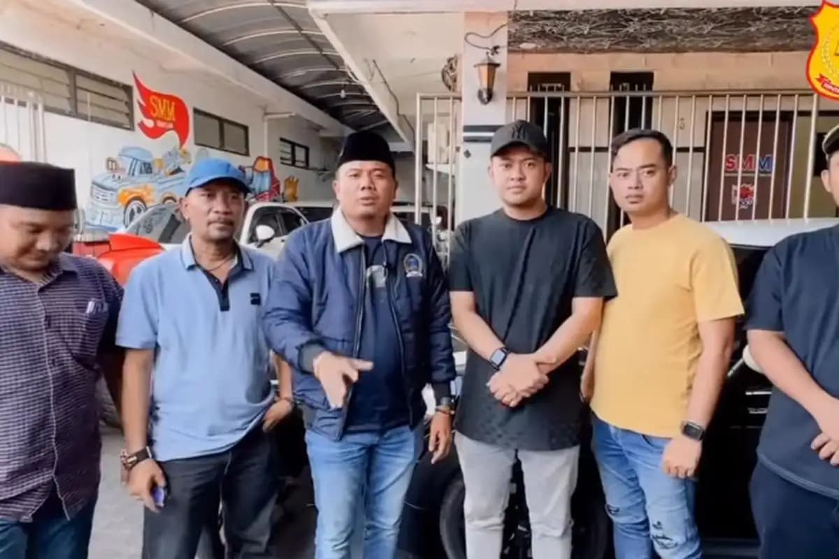 FSMI Ancam Gelar Demo Besar-Besaran Soal Kebijakan Jukir Resmi Minimarket di Surabaya  