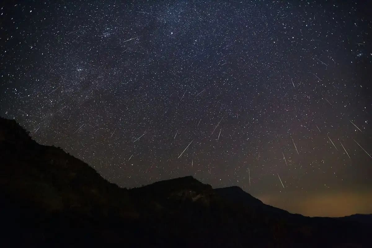 Puncak Hujan Meteor Bootid 27 Juni 2025: Jadwal dan Cara Menyaksikannya di Indonesia  