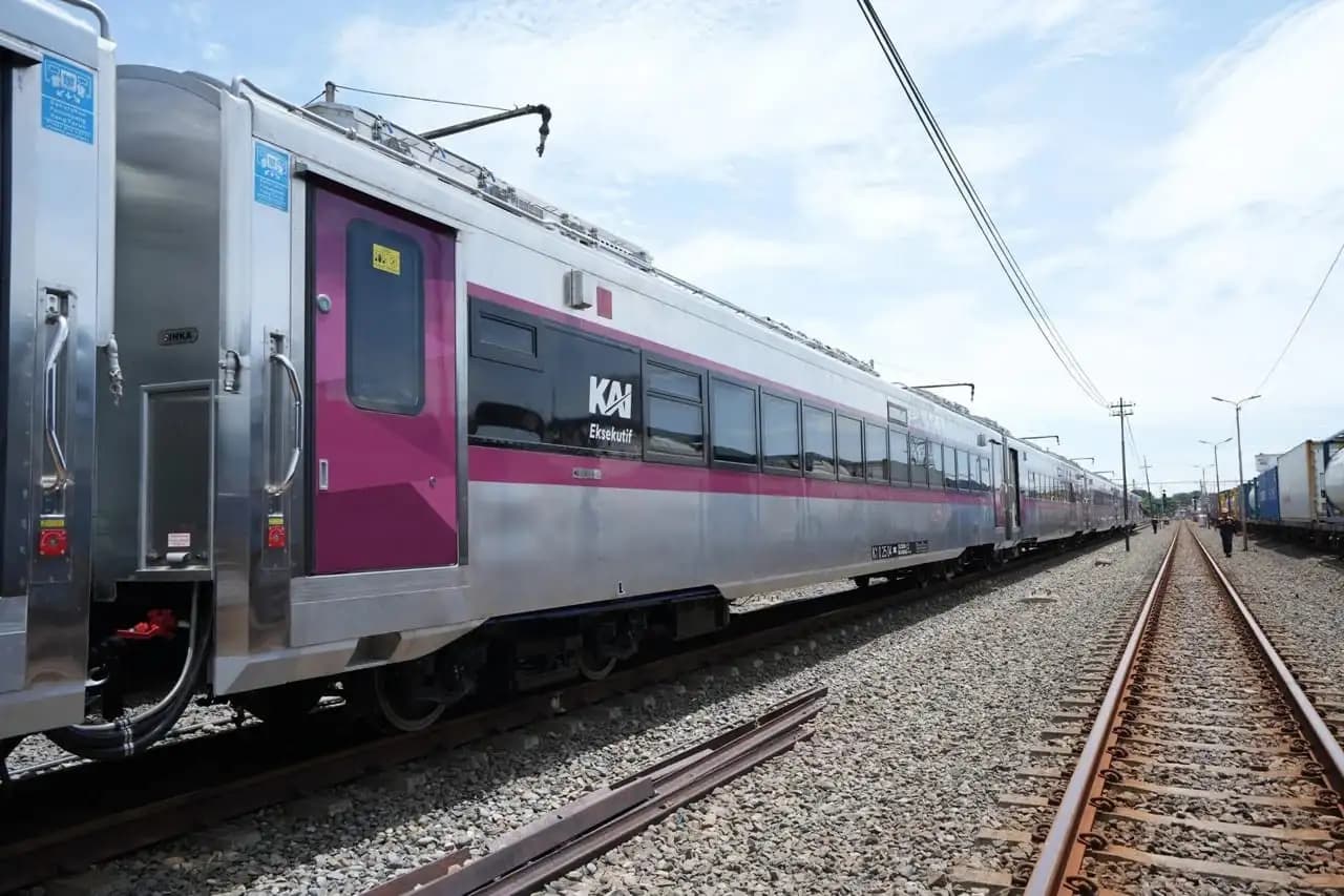 KA Argo Sindoro dan Argo Muria Gunakan Rangkaian Eksekutif Stainless Steel New Generation Mulai 15 Juni 2025