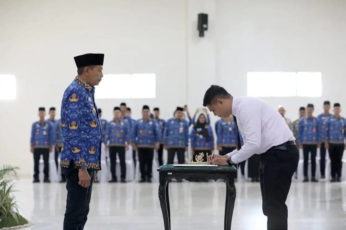 Serahkan SK 1.579 PPPK Tahap I, Wali Kota Malang Tekankan Etika Birokrasi dan Larangan Pemotongan Hak