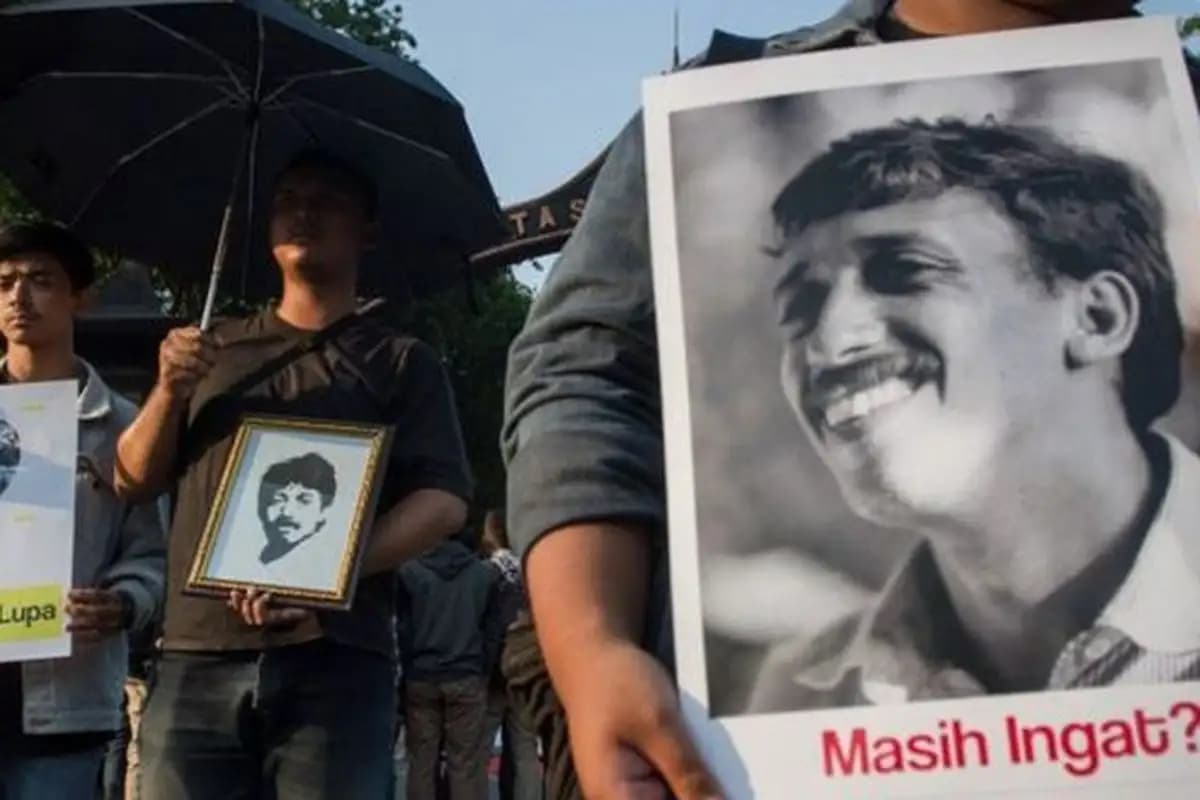 Perjuangan Munir Diangkat ke Layar Lebar: Pal8 Pictures Garap Film Mencintai Munir