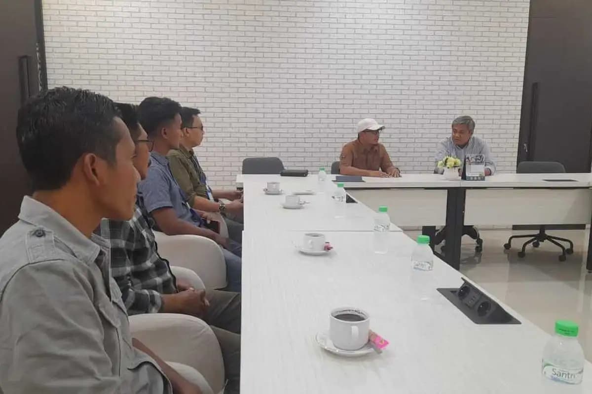 Kepala Desa Pulau Masalembo Laporkan Keluhan Mati Lampu Harian ke Kantor PLN  