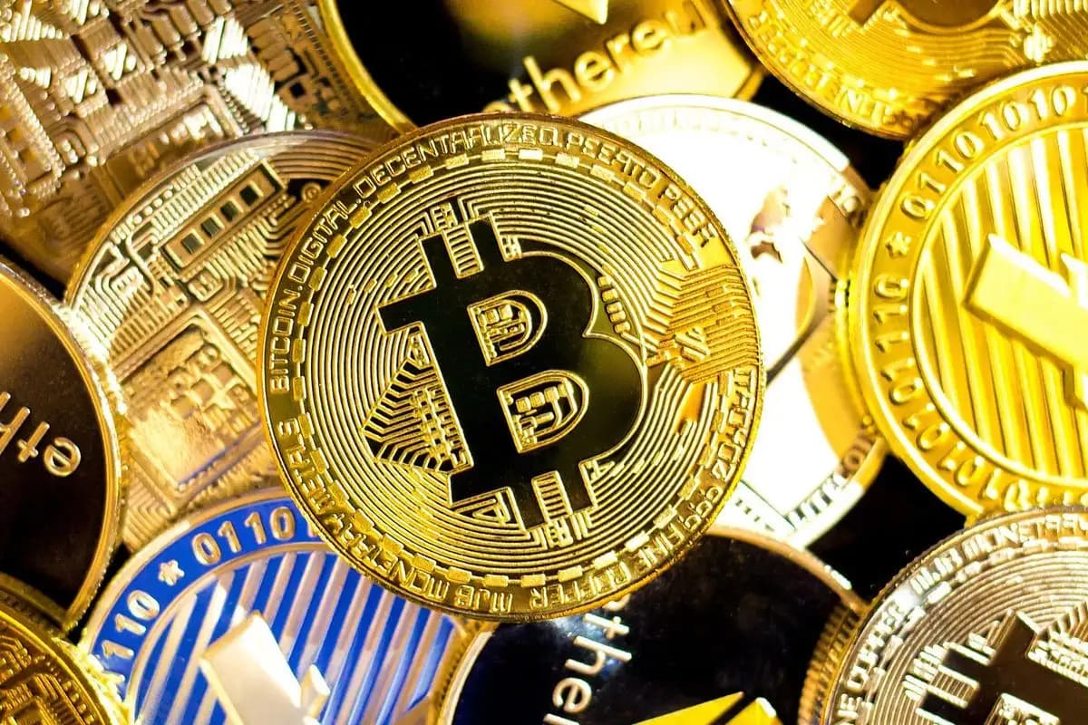 The Fed Pertahankan Suku Bunga, Investor Kripto Pilih Strategi Wait and See