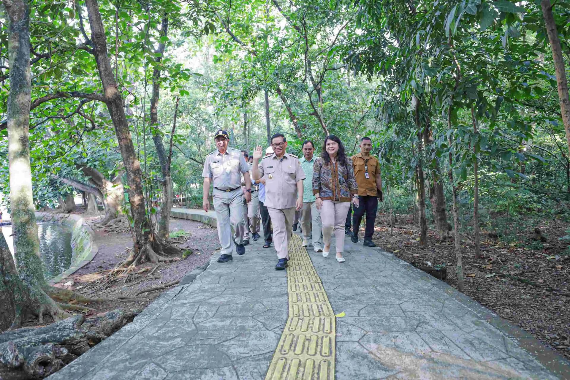 Renovasi Hutan Kota Srengseng, Gubernur Pramono Prioritaskan Kenyamanan Pengunjung