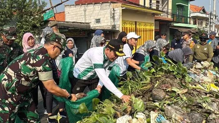 Sidoarjo Intensifkan Pembersihan Sungai untuk Atasi Masalah Banjir  