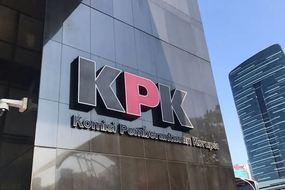 KPK Periksa Anggota DPR Anwar Saddad Terkait Kasus Korupsi Dana Hibah Jatim  