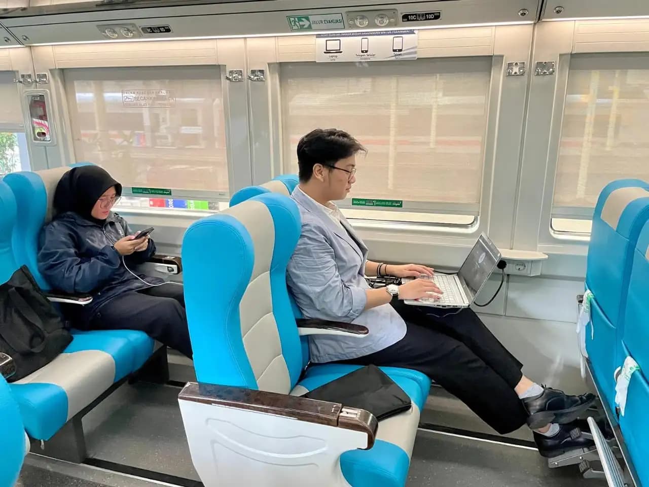 KAI: Stop Kontak di Kereta Bukan untuk Rice Cooker dan Catokan