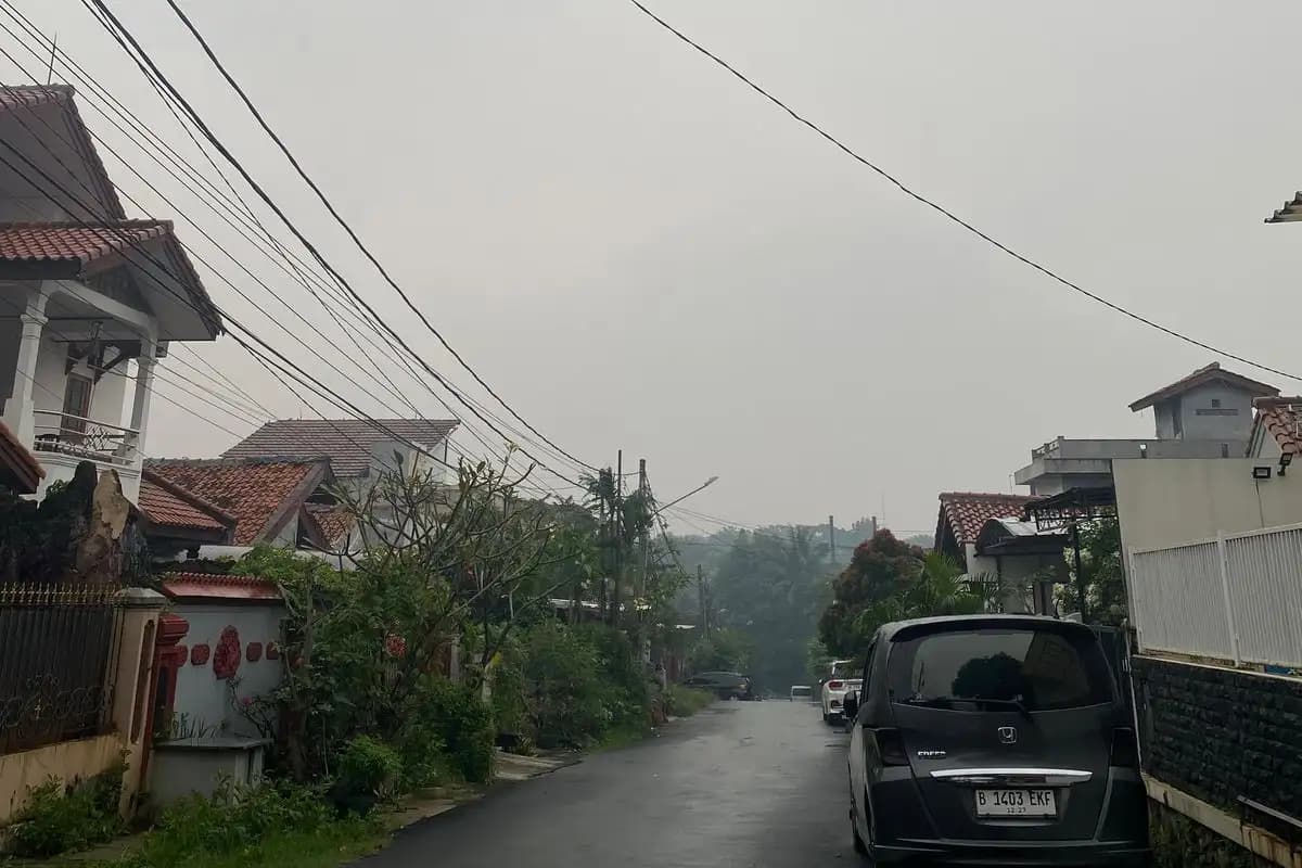 BMKG Sebut Kabut dan Udara Dingin di Depok-Bekasi Fenomena Normal  