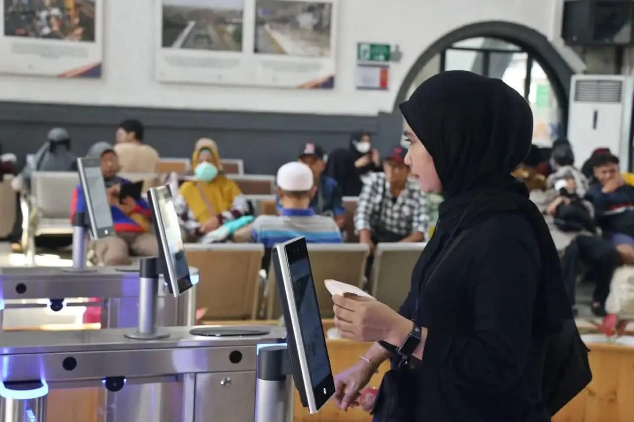 5,4 Juta Pelanggan Gunakan Face Recognition KAI, Hemat 12.953 Rol Kertas Senilai Rp194 Juta
