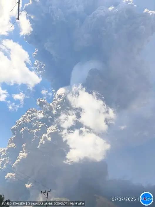 Gunung Lewotobi Laki-laki Erupsi, Kolom Letusan Capai 18.000 Meter