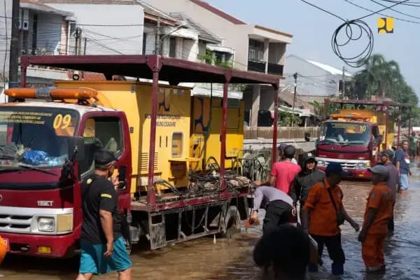 Pompa dan Tim Tanggap Darurat Dikerahkan Tangani Banjir Jabodetabek, Longsor Cilember Juga Ditangani Manual