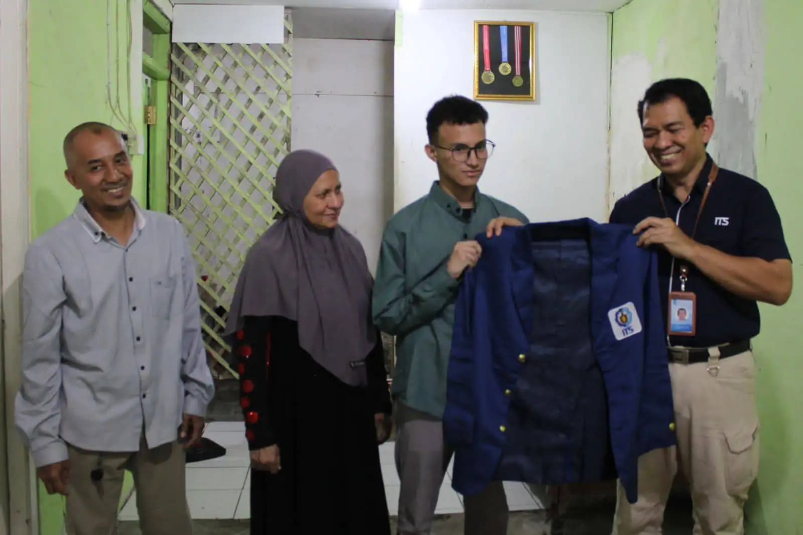 ITS Dukung Siswa SMK 7 Semarang Lewat Golden Ticket dan Bantuan UKT