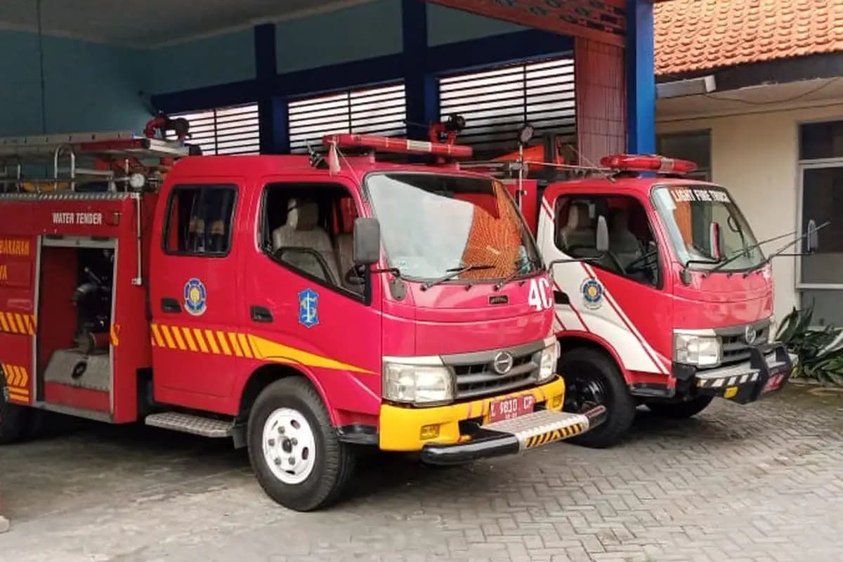 Petugas Damkar Lampung Selatan Jadi Ghostbusters Usir Hantu Atas Permintaan Warga