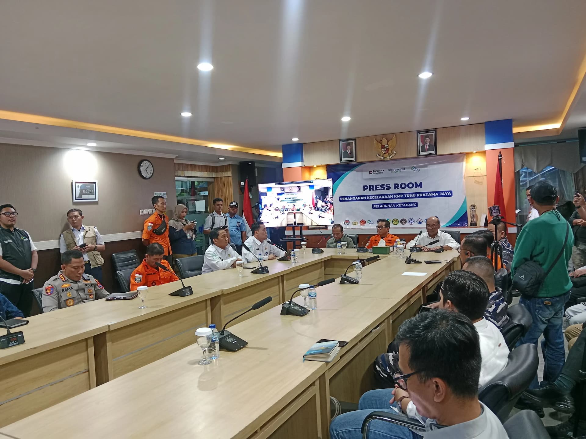 Operasi Pencarian Korban KMP Tunu Pratama Jaya Diperpanjang Tiga Hari