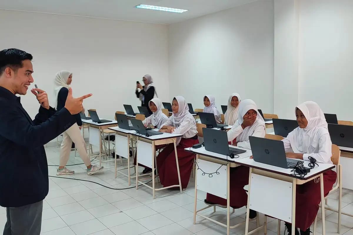 63 Sekolah Rakyat Siap Beroperasi 14 Juli, Wamenos Pastikan Persiapan 99% Rampung  