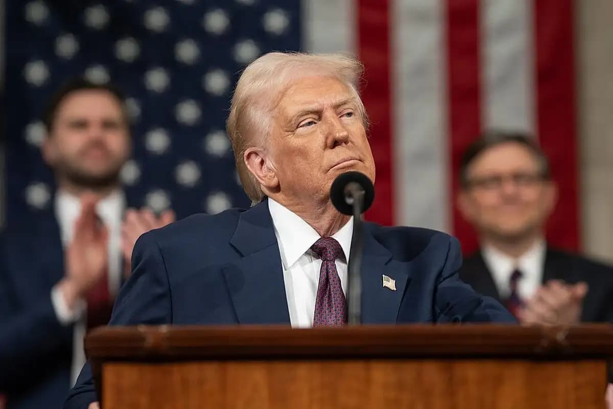 Trump Beri Ultimatum 50 Hari ke Putin: Hentikan Perang Ukraina atau Hadapi Sanksi 100%  