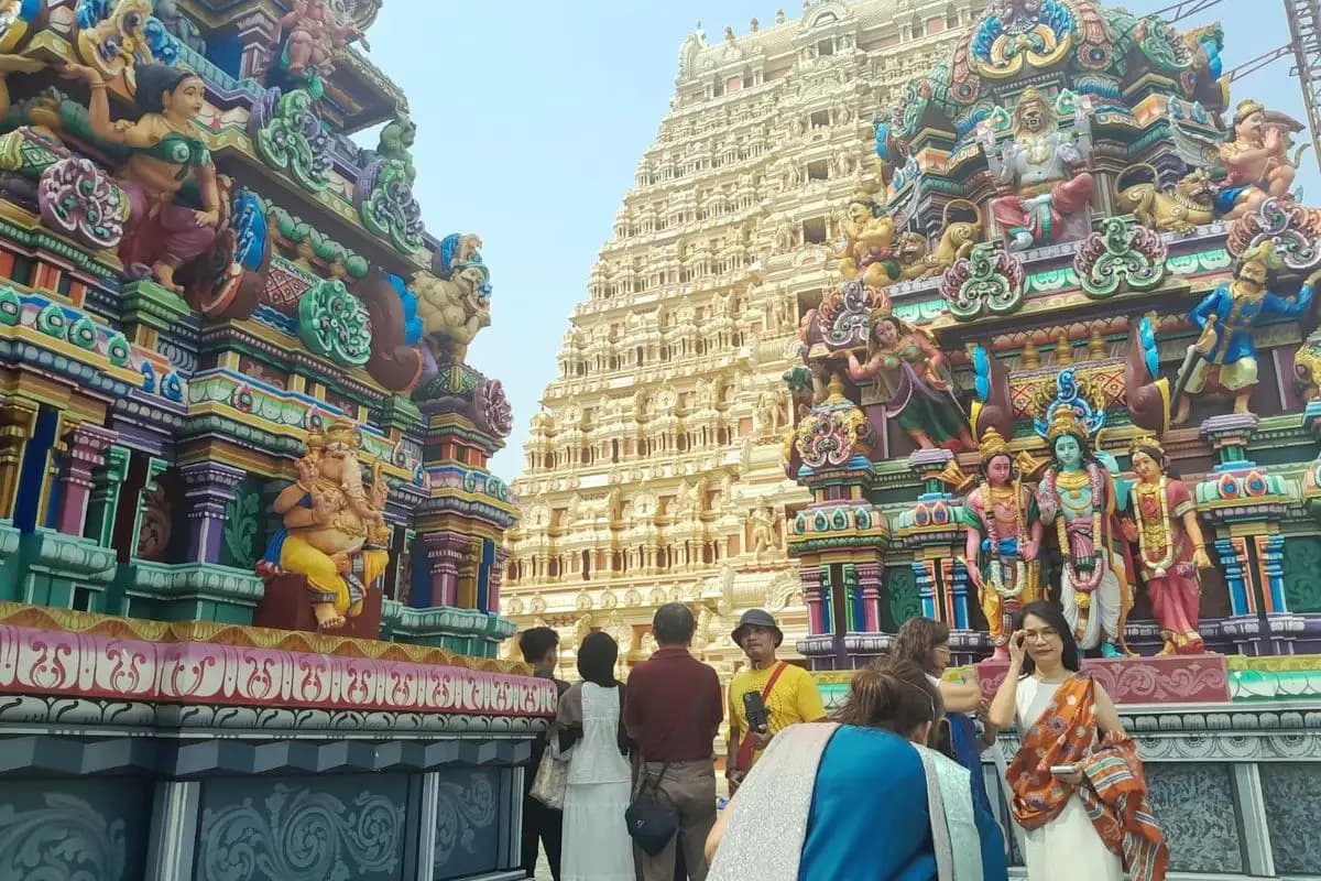 Jakarta Murugan Temple Tetap Buka untuk Ibadah Meski dalam Tahap Penyempurnaan  