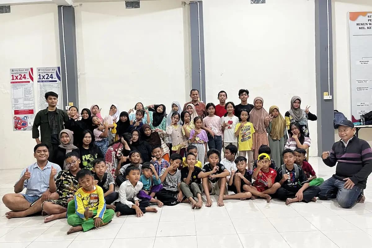 Bimbel Malam di Surabaya Dukung Program Jam Malam Anak Wali Kota Eri Cahyadi  