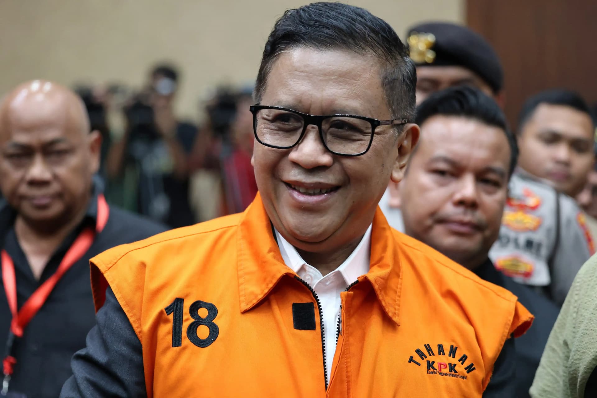 Hasto Kristiyanto Divonis 3,5 Tahun Penjara dalam Kasus Suap Harun Masiku  