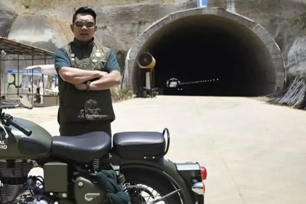 Motor Royal Enfield Disita KPK, Bukan Atas Nama Ridwan Kamil