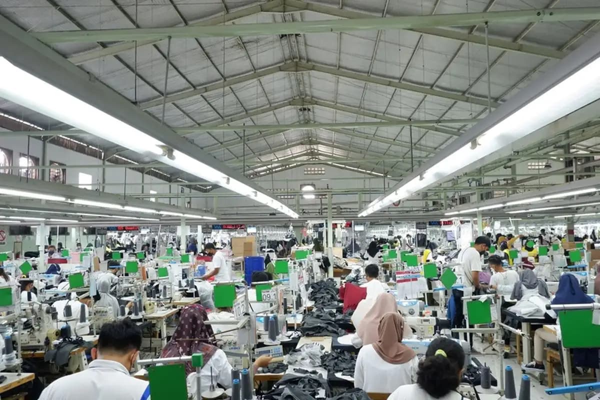 POLY Tutup Permanen Pabrik Tekstil di Karawang Akibat Dampak Kebijakan Impor dan Tarif AS  