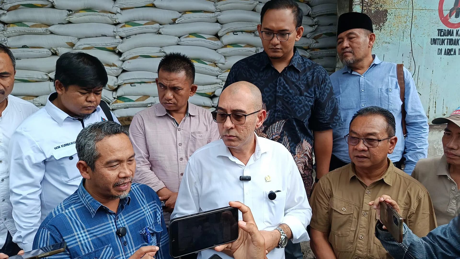Ribuan Ton Gula Tidak Laku, DPR Desak Pemerintah Atasi Serbuan Gula Rafinasi