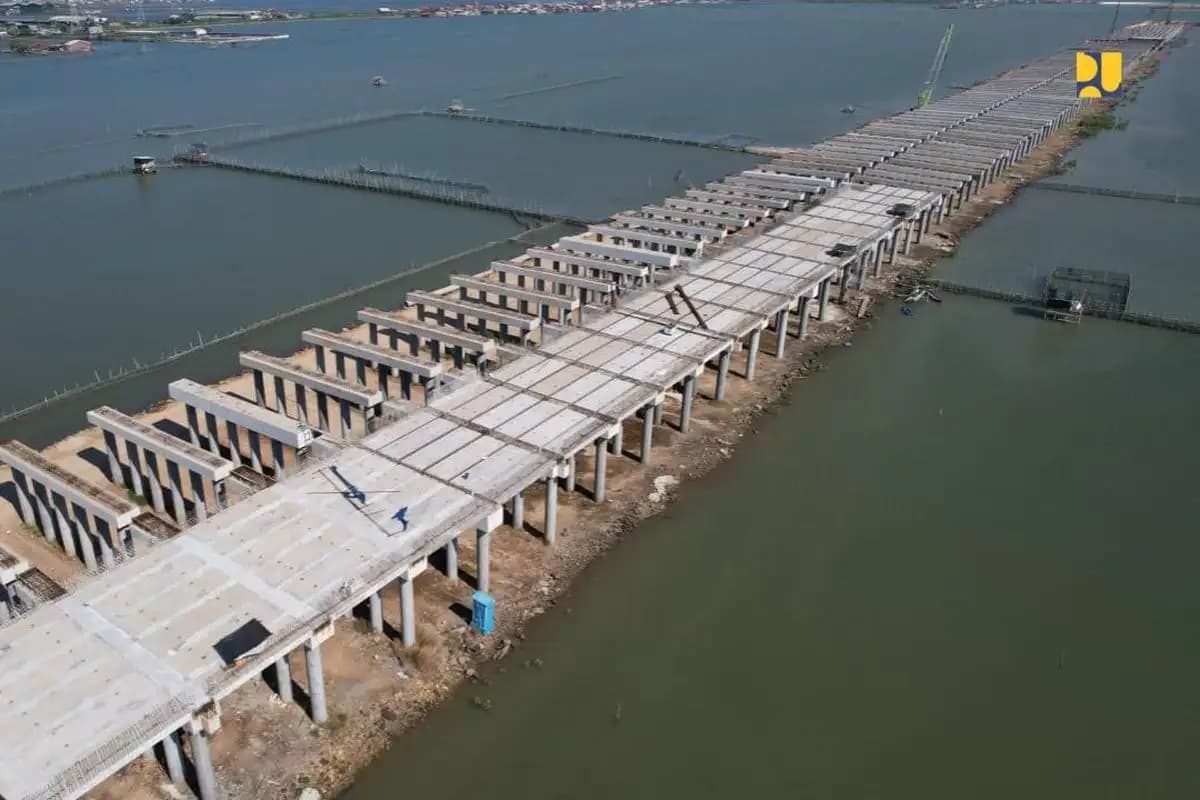 Tol Semarang-Demak Jadi Proyek Prioritas 2026 dengan Teknologi Tanggul Laut Matras Bambu  