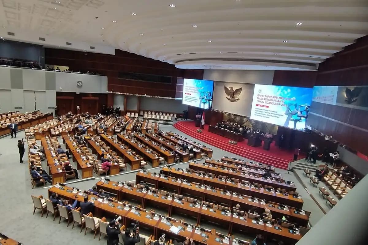 Penghasilan Bulanan Anggota DPR Tembus Rp 230 Juta, 42 Kali Lipat UMR Jakarta