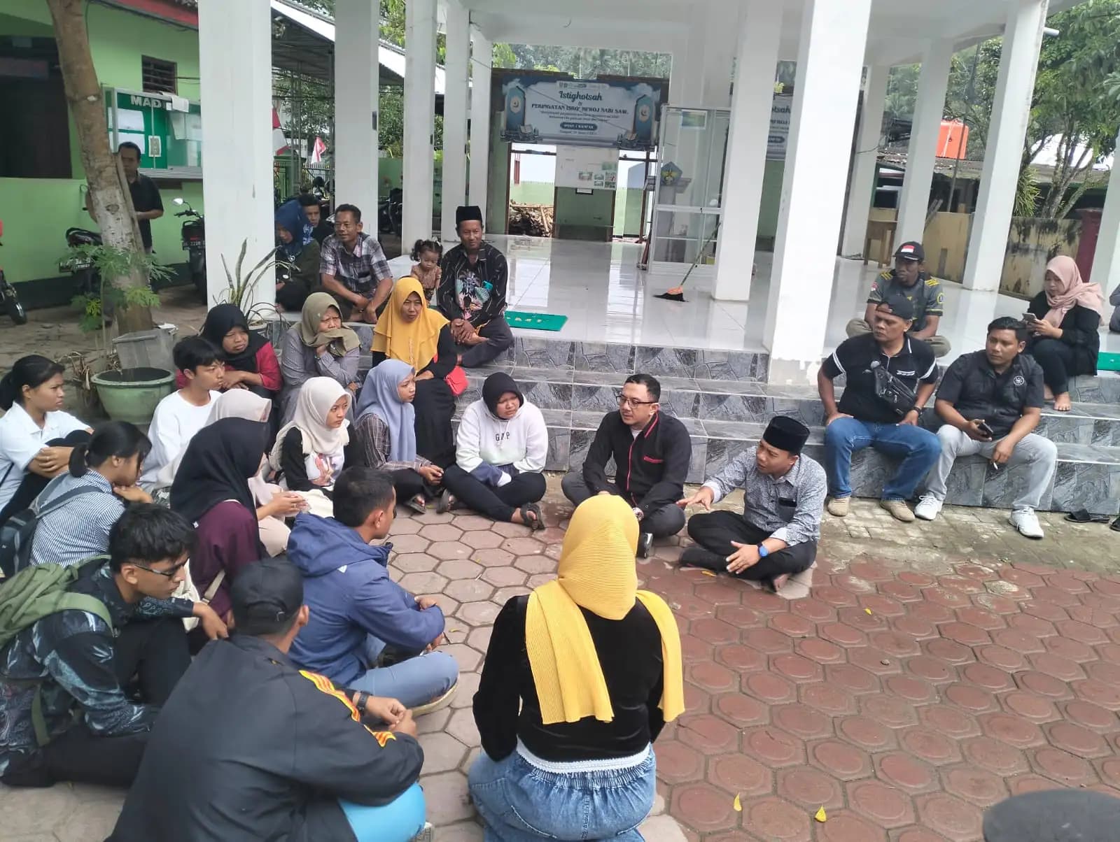 Sidak DPRD Jatim ke SMAN 1 Kampak Usai Demo Siswa soal Iuran Komite