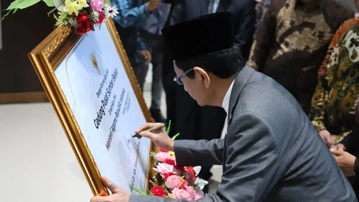 IAIN Ponorogo Resmi Beralih Status Jadi UIN Kiai Ageng Muhammad Besari