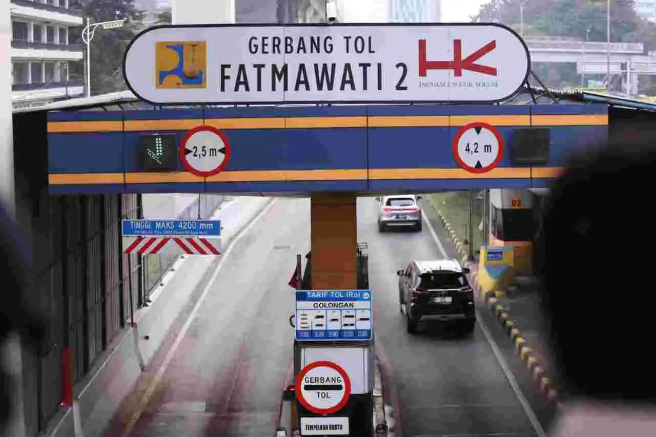 Uji Coba Jalur Gratis di Gerbang Tol Fatmawati 2