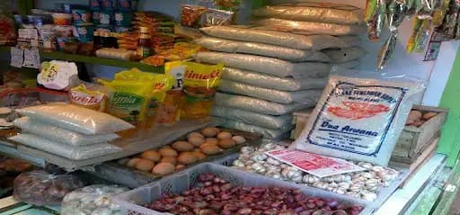 Orang Tua Siswa di Bangkalan Usul Ganti MBG dengan Sembako Usai Temukan Makanan Berulat dan Basi