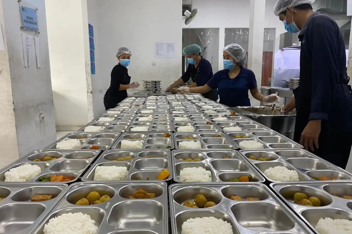 Seluruh Dapur MBG di Jakarta Belum Miliki Sertifikat Higiene Sanitasi, Proses Percepatan Berjalan
