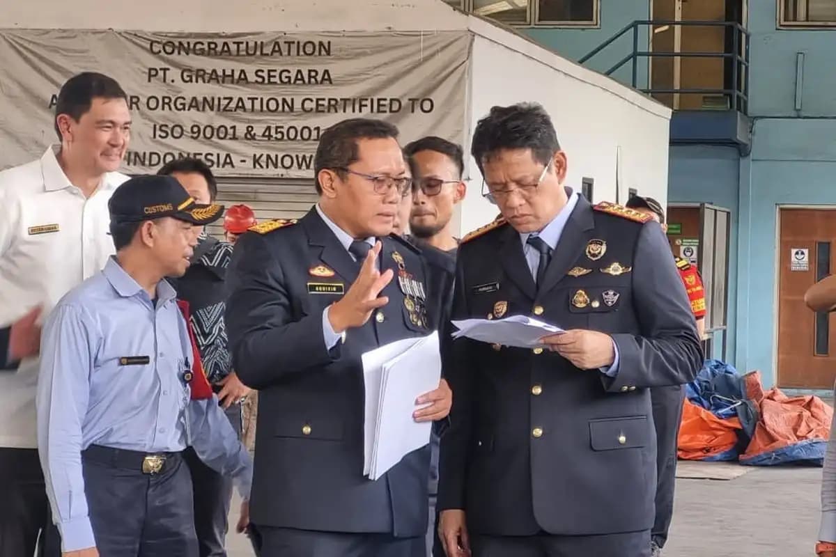 Menkeu Purbaya Siapkan Layanan Pengaduan Pajak dan Bea Cukai Langsung ke Nomor Pribadi
