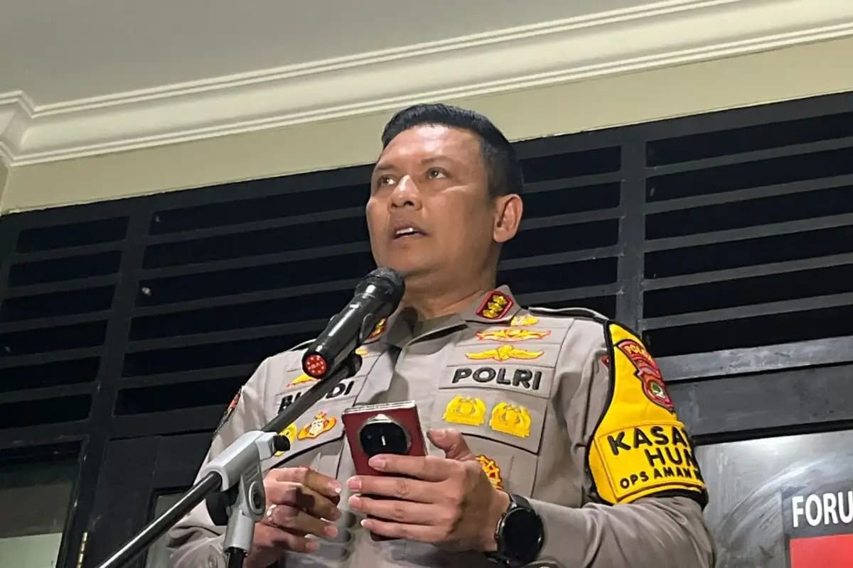 Polisi Geledah Rumah Siswa Terduga Pelaku Ledakan SMAN 72 Jakarta untuk Cari Barang Bukti