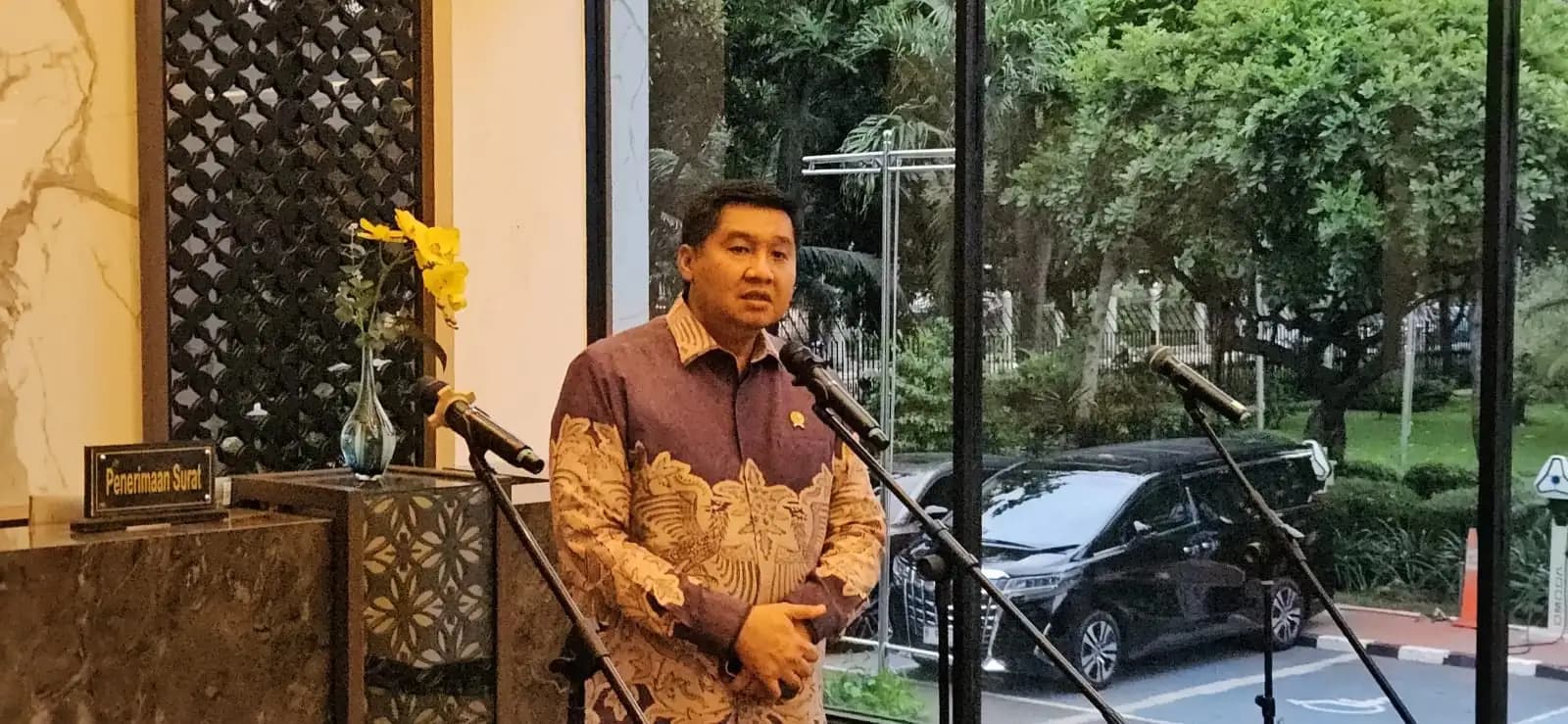 Menteri PKP Usulkan Ganjalan SLIK OJK untuk MBR Dihapus 