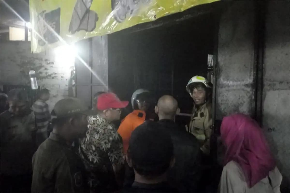 Dua Ruko Ludes Terbakar di Cipayung, Diduga Dipicu Konsleting Listrik