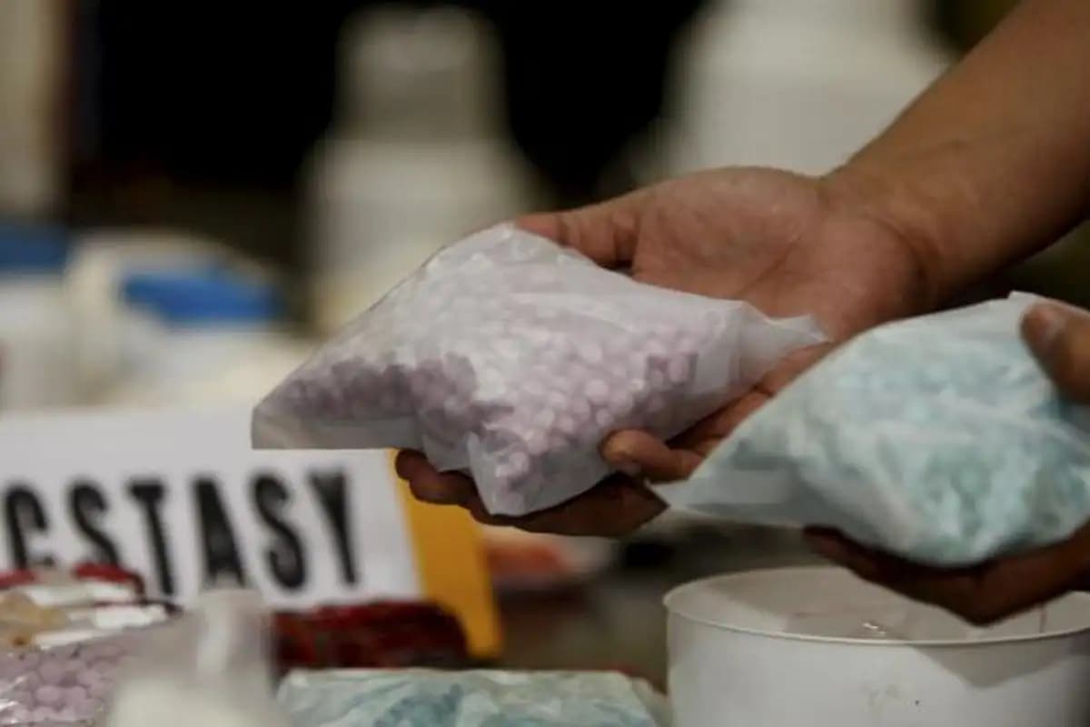 Dua WNA Asal Perancis dan Amerika Ditangkap karena Edarkan Narkoba di Bali