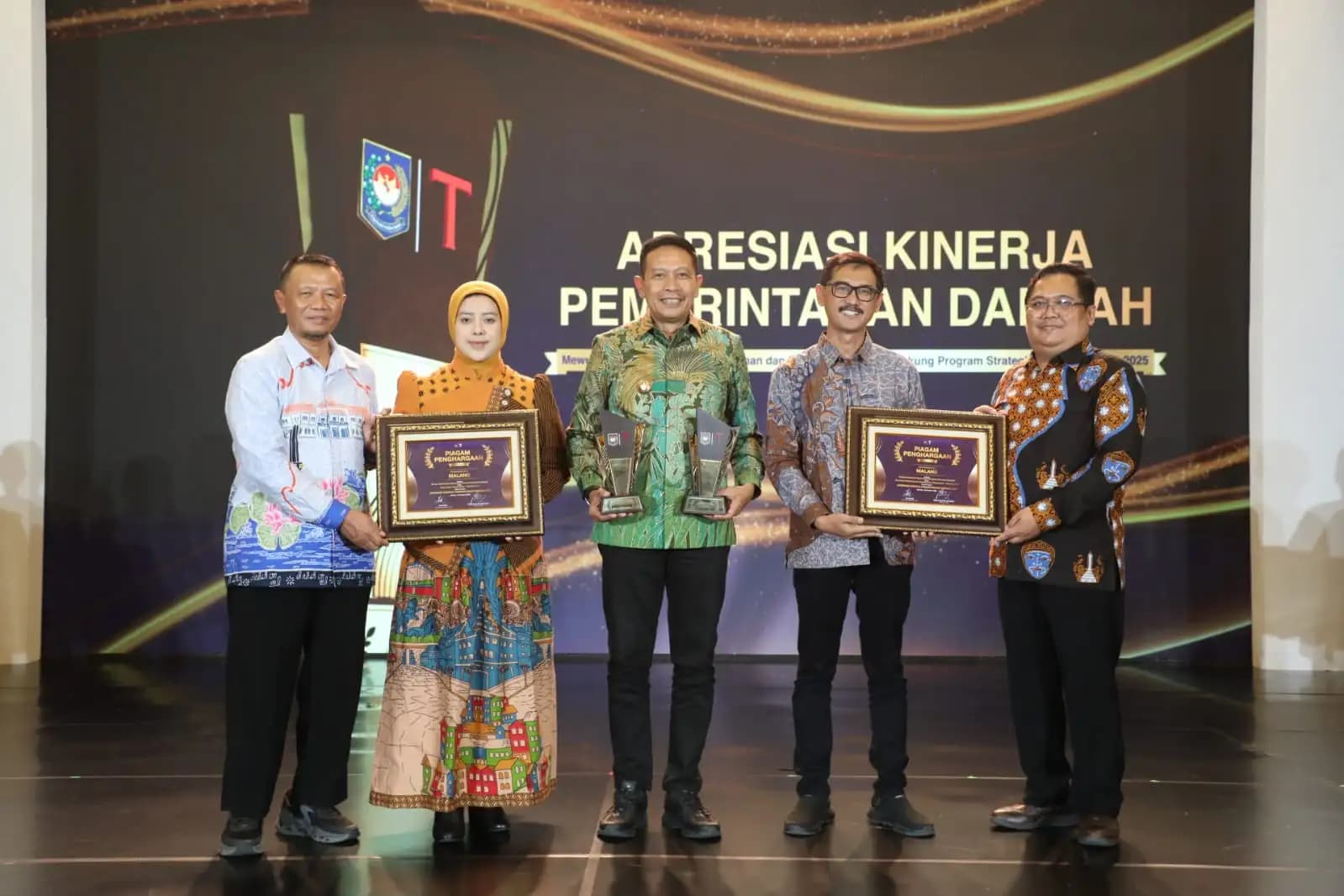 Raih Dua Penghargaan, Kemendagri RI Apresiasi Kinerja Pemkot Malang di Tahun 2025
