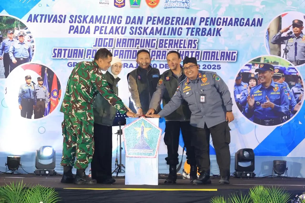 Perkuat Keamanan Lingkungan, Wali Kota Malang Beri Penghargaan Pemenang Siskamling Jogo Kampung Berkelas